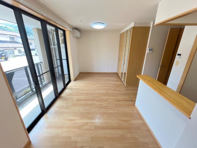 居室・リビング　リビング