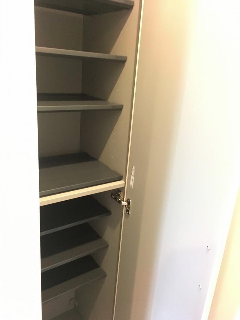 収納　シューズボックス