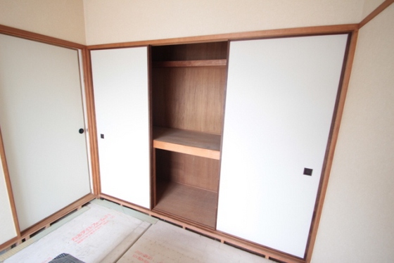 収納　※別号室の写真です。