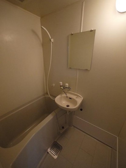 バス・シャワールーム　まだまだ綺麗です