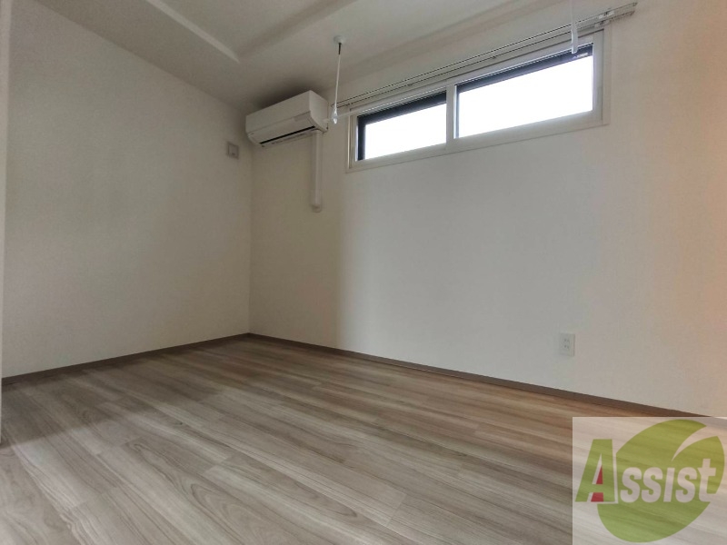 その他部屋・スペース　洋室の家具の配置を考えてみるのも楽しいですよ。