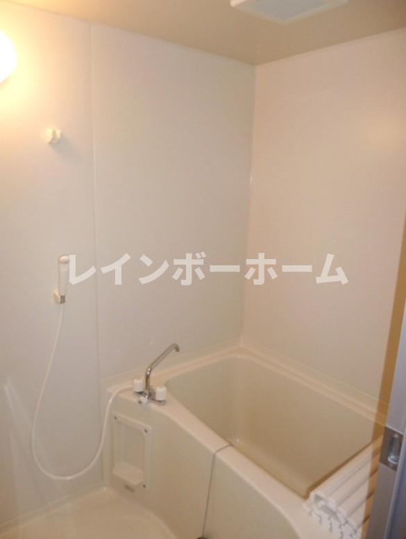 バス・シャワールーム　お風呂です