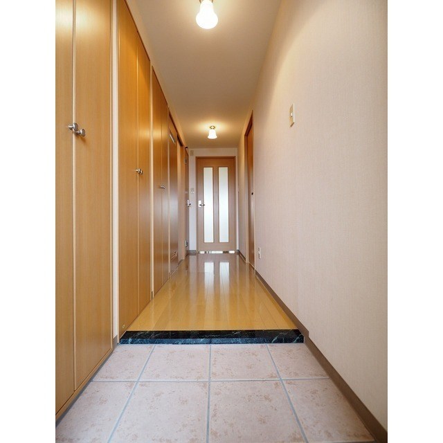 玄関　シューズボックス付玄関