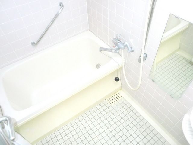 バス・シャワールーム　★追い焚き付のバスルームです★