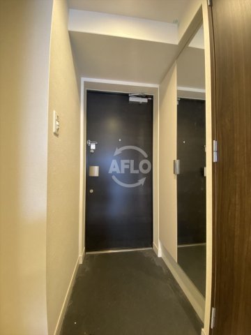 玄関　プレサンス玉造ザ・ライブ　玄関