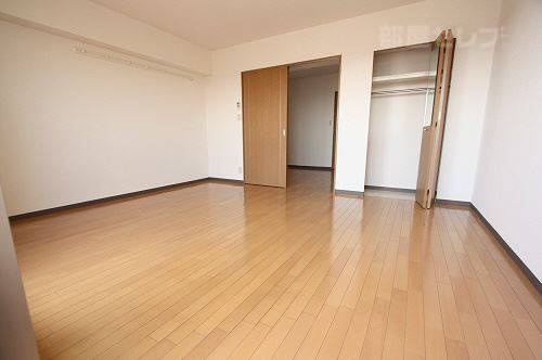 居室・リビング　正方形に近いお部屋は使いやすいですよ