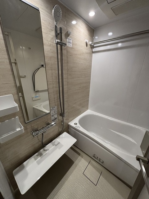 バス・シャワールーム