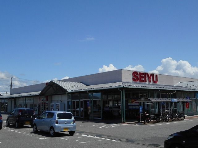 スーパー　西友笹部店（スーパー）まで695m