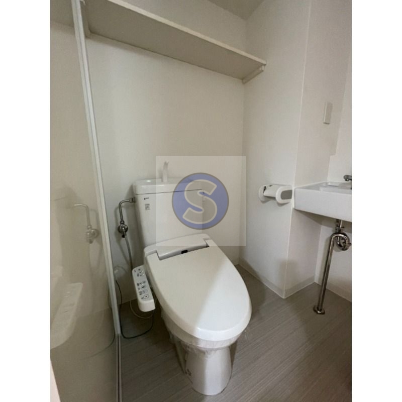 トイレ　お引越し無料または家電３点プレゼント！★詳細はスタッフへ