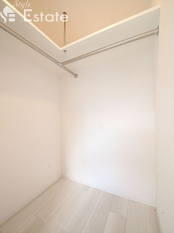 収納　ウォークインクローゼット