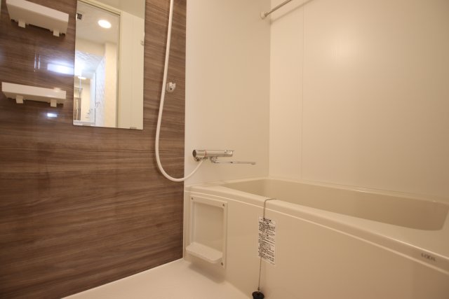 バス・シャワールーム　※別室の参考写真の為、現況優先です。