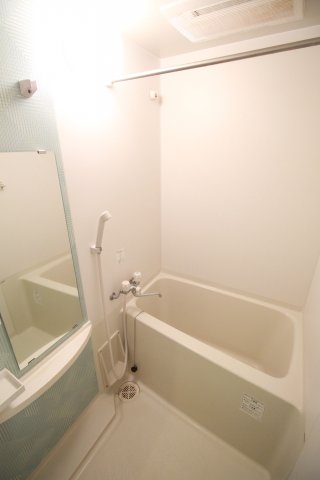 バス・シャワールーム　（別タイプ参考写真）エステムコート駒込六義園　豊島区駒込1