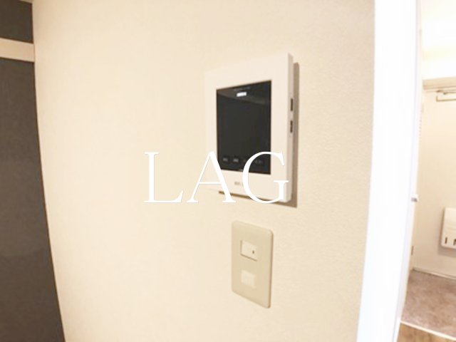 セキュリティ　モニターつきインターホンです。