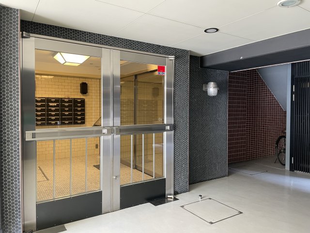 エントランス　Log文京SENDAGI