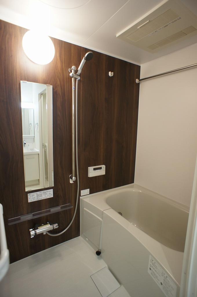 バス・シャワールーム　日々の疲れを癒すお風呂付です