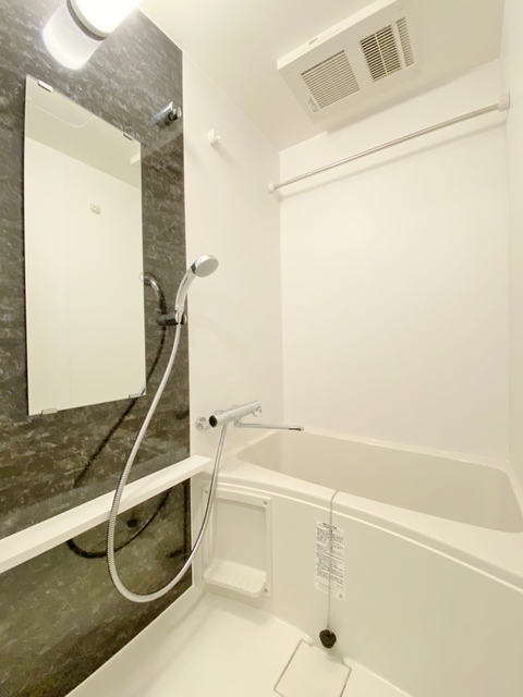 バス・シャワールーム　浴室暖房・乾燥付き