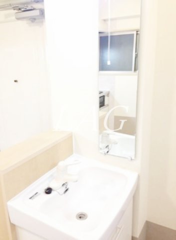 洗面設備　洗面台です。