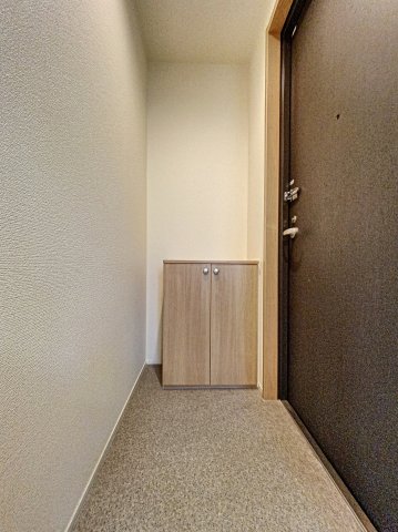 玄関　他号室参考写真（203写真準備中）