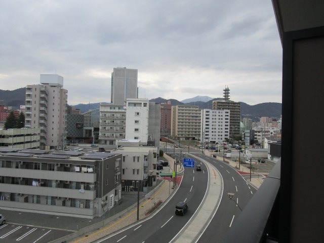 眺望　画像は603号室です（参考）