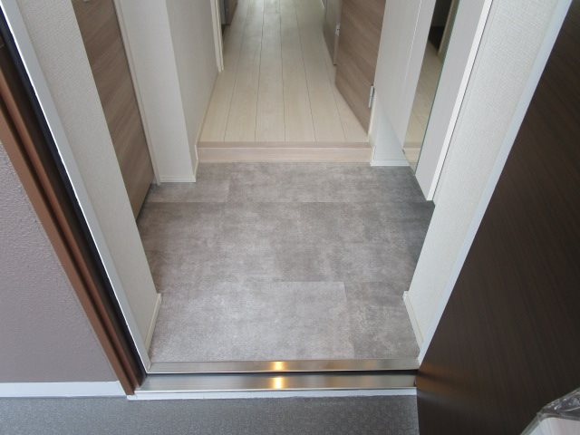 玄関　画像は603号室です（参考）