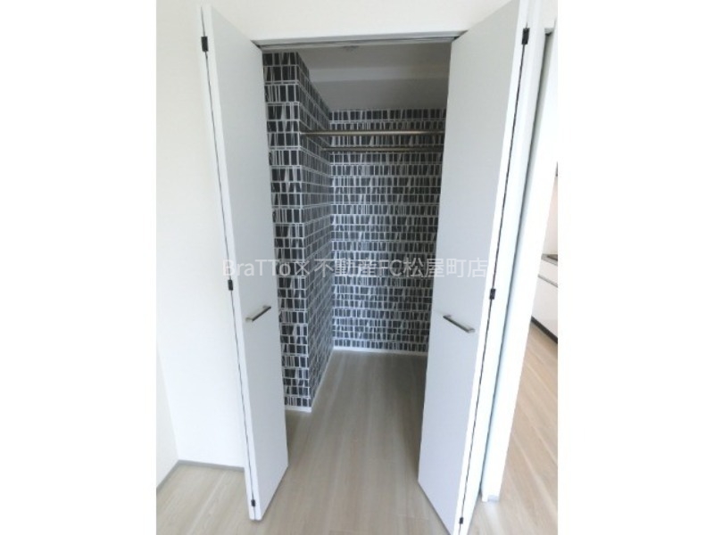 収納　収納（ウォークインクローゼット）