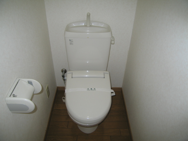 ハイツフレンド力丸IIIのトイレ写真