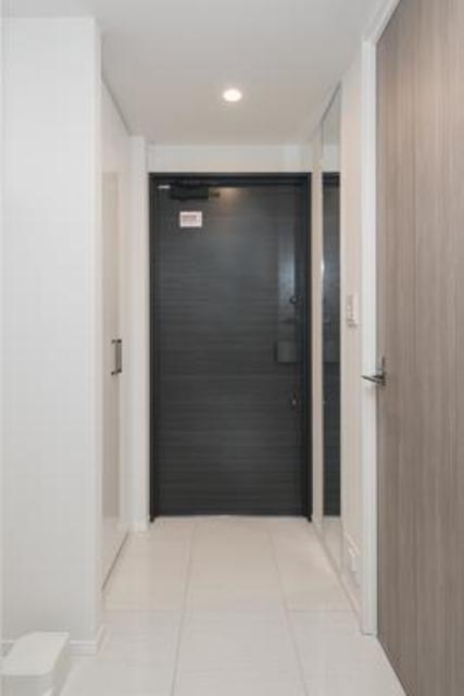 玄関　※写真は同タイプ住戸です。