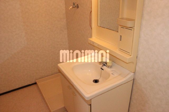 その他設備　洗面化粧台、洗濯機置場