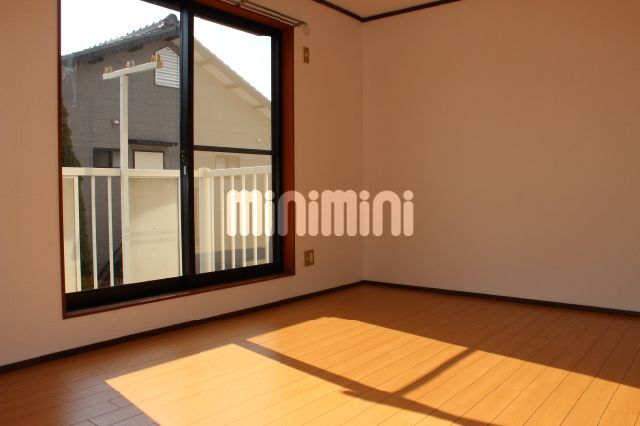 居室・リビング　南洋室