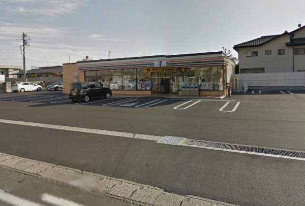 コンビニ　セブンイレブン（コンビニ）まで1100m