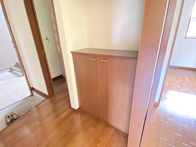 玄関　図面と現状に相違がある場合には現状を優先