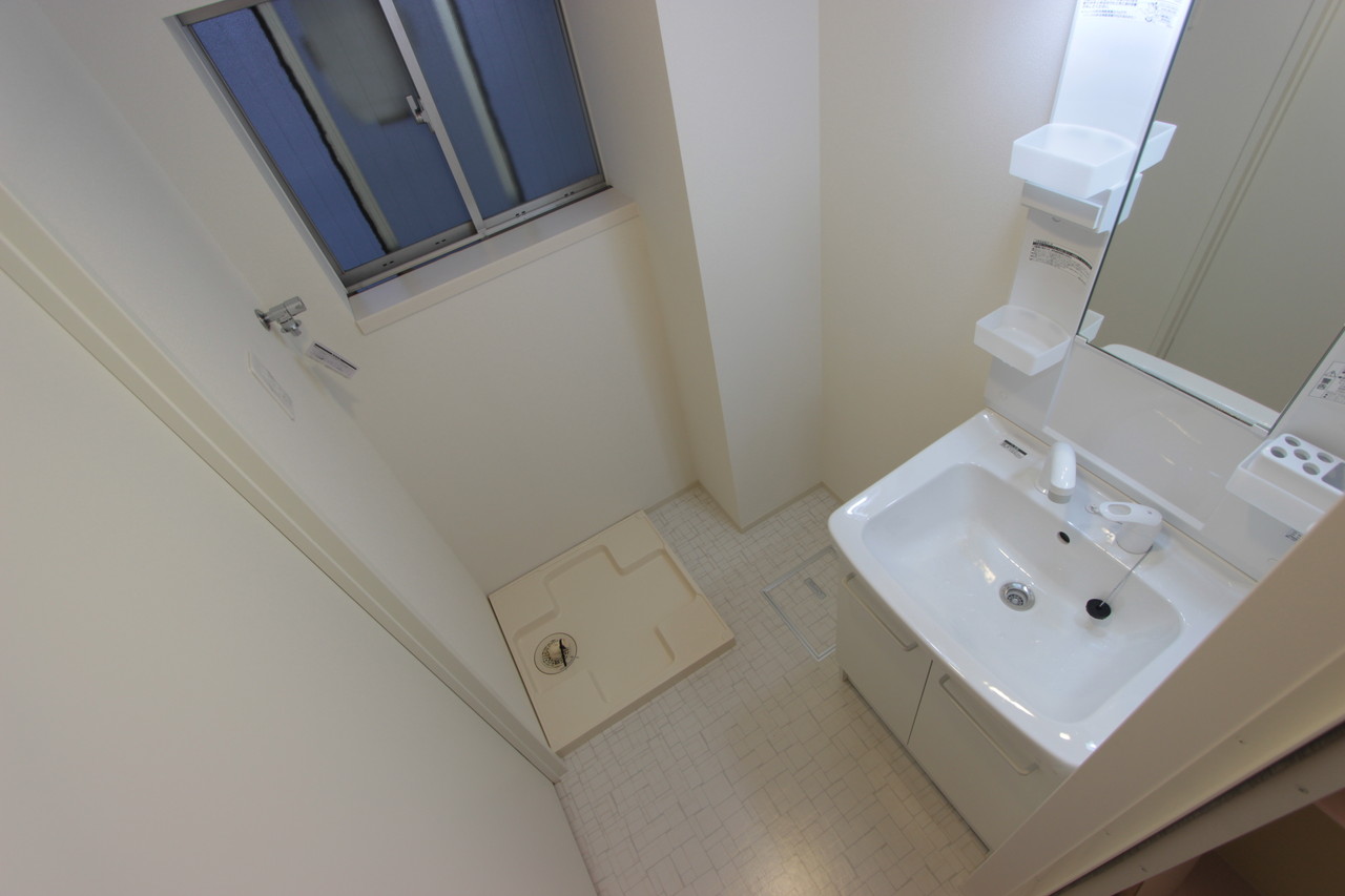 洗面設備　写真はイメージです。色仕様は現況優先になります。