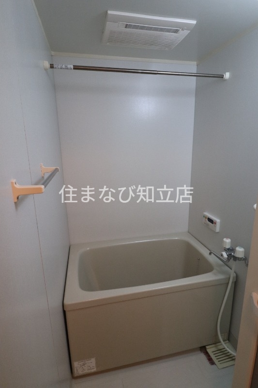 バス・シャワールーム　同型別部屋写真