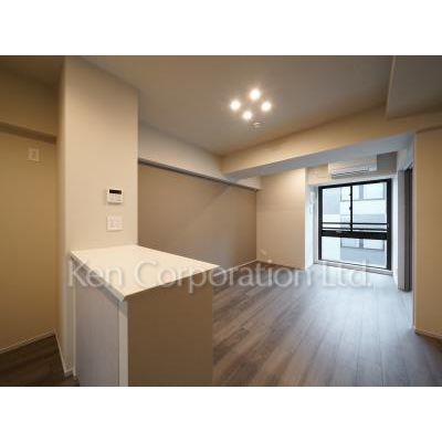 居室・リビング　同タイプ9階のお部屋を撮影。仕様が異なることがあります。