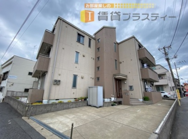 建物外観　東中山駅前立地。へーベルメゾンの登場