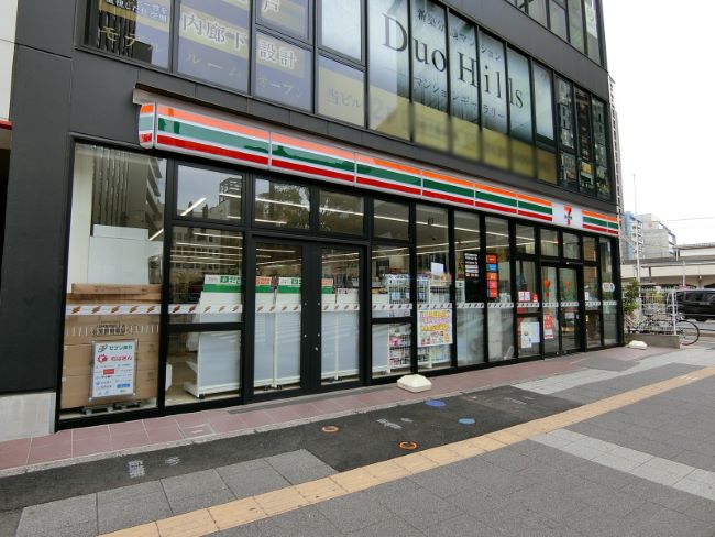 コンビニ　セブンイレブン千葉中央東口店（コンビニ）まで307m
