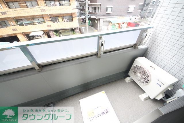 バルコニー　同物件別部屋写真