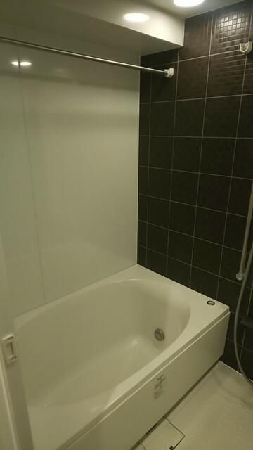 バス・シャワールーム　日々の疲れを癒すお風呂付です