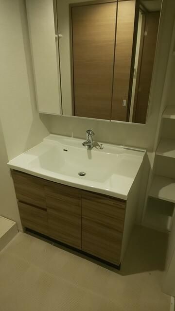 洗面設備　洗面所です