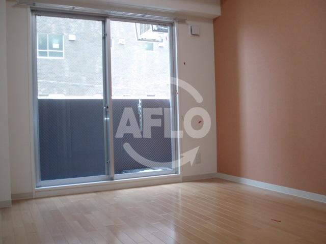 居室・リビング　KDXレジデンス難波　洋室