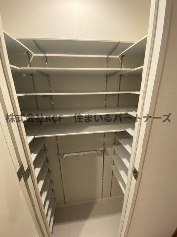 収納　同建設会社同型タイプ別物件