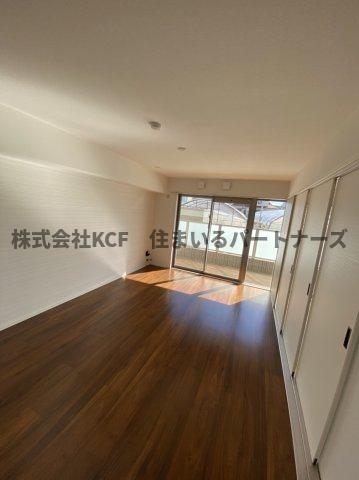 居室・リビング　同建設会社同型タイプ別物件