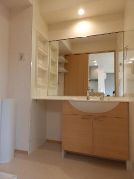 洗面設備　洗髪洗面化粧台