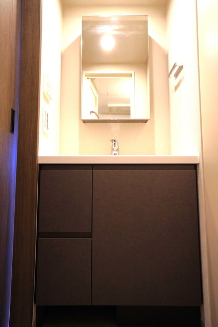洗面設備　※写真は同タイプ住戸です。