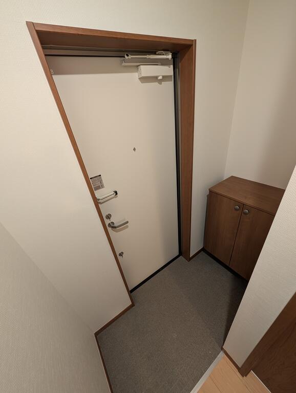 玄関　※同シリーズ参考写真