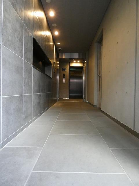 エントランス　エントランス