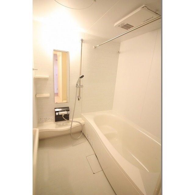 バス・シャワールーム　広々とした１坪風呂☆