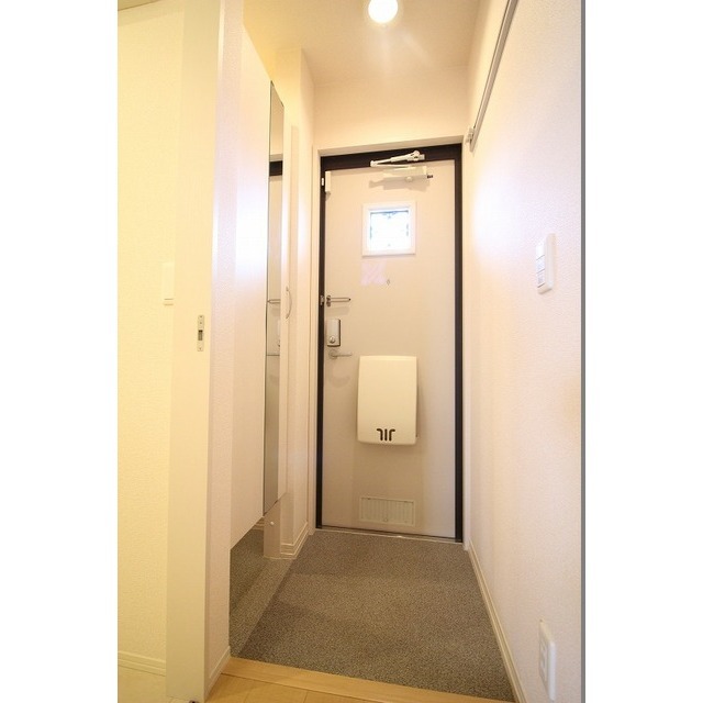 玄関　うれしいシューズクローク付き★