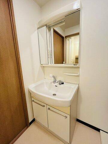 洗面設備　洗面化粧台