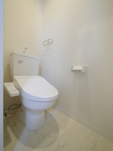 トイレ　※建築中のため類似物件参照